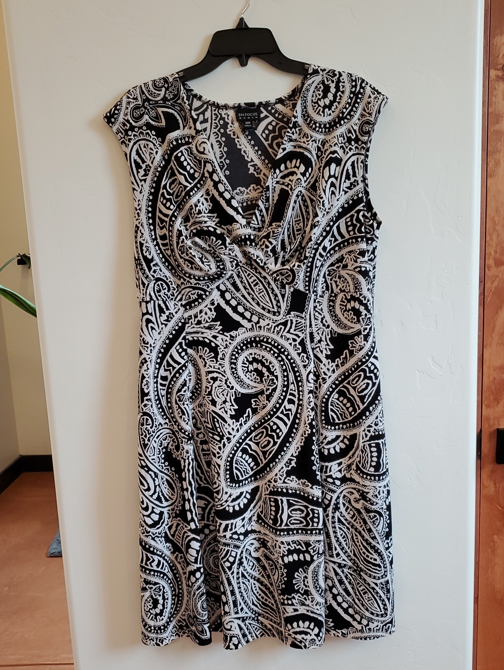 Enfocus Black & White Paisley V-Neck Fit-and-Flare Dress